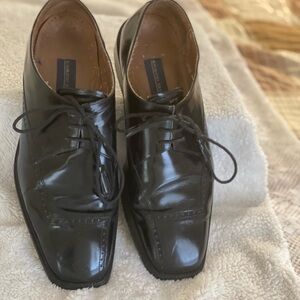 Men’s dress shoes